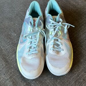 Kyrie Basketball Shoes Youth 6.5